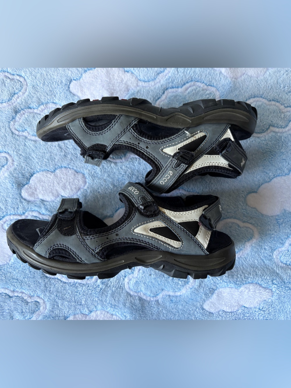 ECCO Offroad Women's Nubuck Yucatan Walking Sandals grey size 41